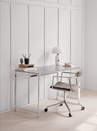 Biurko VIPP 430 Studio desk