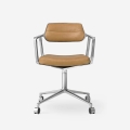 Krzesło VIPP 453 Swivel Chair w/castors różne warianty cena od: 