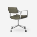 Krzesło VIPP 453 Swivel Chair w/castors różne warianty cena od: 