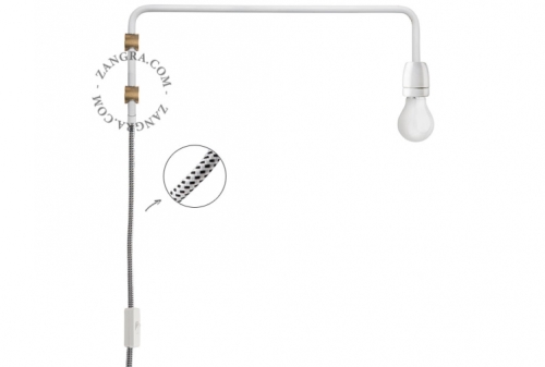 Lampa mosiężna obrotowa z porcelanową oprawką oraz wtyczką i włącznikiem light.115.w.063 Zangra