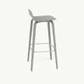 Stołek Visu Bar Stool Wood Base - 75 cm / 29.5" No Upholstery Muuto różne kolory  