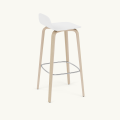 Stołek Visu Bar Stool Wood Base - 75 cm / 29.5" No Upholstery Muuto różne kolory  