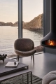 Fotel Lodge Lounge Chair/Low Back - Vipp469 Curly Umber