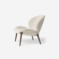 Fotel Lodge Lounge Chair/Low Back - Vipp469 Curly Off-white
