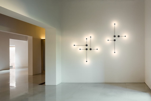 Lampa ścienna Pin VIBIA