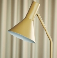 Lampa podłogowa almond Lyss Frandsen 