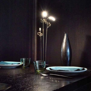 Lampa bezprzewodowa biurkowa BOUCLE DCW Editions