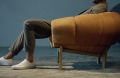 Fotel Croissant Lounge Chair Gubi