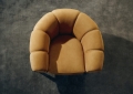 Fotel Croissant Lounge Chair Gubi
