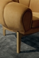 Fotel Croissant Lounge Chair Gubi