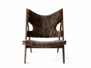 Fotel Knitting Dark Stained Oak, Sheepskin Root  Audo Copenhagen