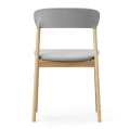 Krzesło Herit Jasny Dąb Tapicerowane różne rozmiary Normann Copenhagen 