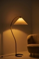 Lampa podłogowa Timberline GUBI