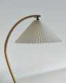 Lampa podłogowa Timberline GUBI