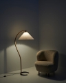 Lampa podłogowa Timberline GUBI