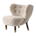Fotel &tradition Little Petra Sheepskin Moonlight Walnut Brass