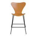 FRITZ HANSEN krzesło barowe SERIES 7 64cm fornir naturalny sosna oregon