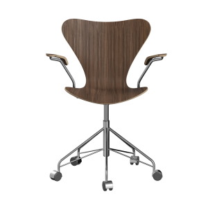 FRITZ HANSEN krzesło obrotowe z podłokietnikami SERIES 7 fornir naturalny różne warianty orzech