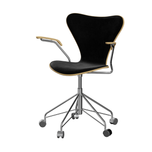 FRITZ HANSEN krzesło obrotowe z podłokietnikami SERIES 7 naturalny fornir tapicerowany front
