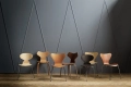 FRITZ HANSEN krzesło SERIES 7 fornir naturalny różne warianty bardzo ciemny dąb