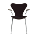 FRITZ HANSEN krzesło z podłokietnikami SERIES 7 barwiony fornir różne warianty tapicerowany front