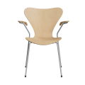 FRITZ HANSEN krzesło z podłokietnikami SERIES 7 fornir naturalny różne warianty klon