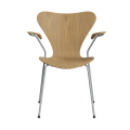 FRITZ HANSEN krzesło z podłokietnikami SERIES 7 fornir naturalny różne warianty dąb