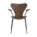 FRITZ HANSEN krzesło z podłokietnikami SERIES 7 fornir naturalny różne warianty orzech