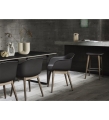 HOKER NA DREWNIANEJ PODSTAWIE FIBER COUNTER STOOL / WOOD BASE MUUTO - BLADOZIELONY/ NOGI CIEMNOBRĄZOWE