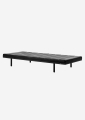 Leżanka The Daybed - Vipp461 CLOUD 842 / BLACK ALUMINIUM Vipp