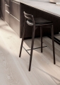 Stołek barowy  Cabin Counter Stool - Vipp484 SHADE BLACK / DARK OILED OAK Vipp