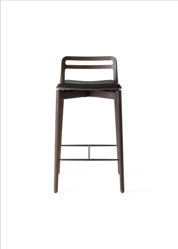 Stołek barowy  Cabin Counter Stool - Vipp484 SHADE BLACK / DARK OILED OAK Vipp