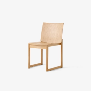 Krzesło Allwood AV35 &Tradition