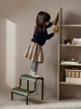 Stołek Up Step zielony Ferm Living  