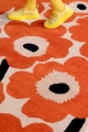 Dywan Beżowo Pomarańczowy Nowoczesny w Kwiaty - UNIKKO ORANGE RED 132403 Louis de Poortere  różne warianty 