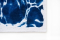 Abstrakcyjny Niebieski Dywan - SWIM SURF 9351 Louis de Poortere  różne warianty 