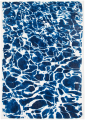 Abstrakcyjny Niebieski Dywan - SWIM SURF 9351 Louis de Poortere  różne warianty 