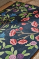 Dywan Kolorowy z Roślinnym Wzorem - FORAGING INDIGO 146618 Louis de Poortere  różne warianty 